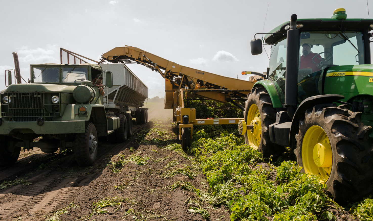 Agricultural machinery for crop harvesting