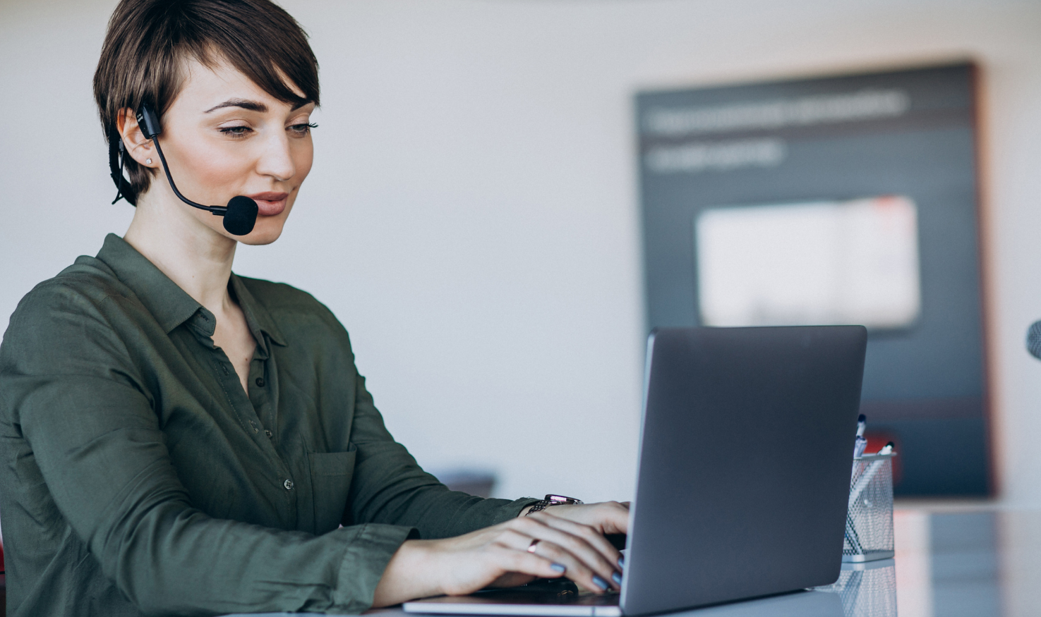 Employee making calls on a Softphone device