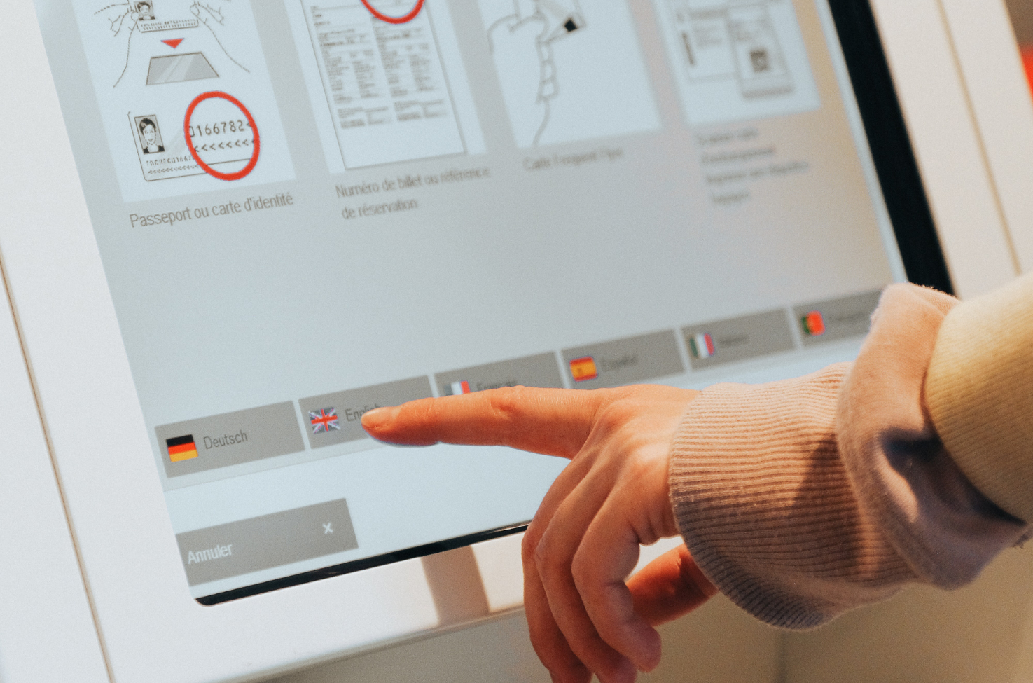 Locking device to a single application restricts all unnecessary applications