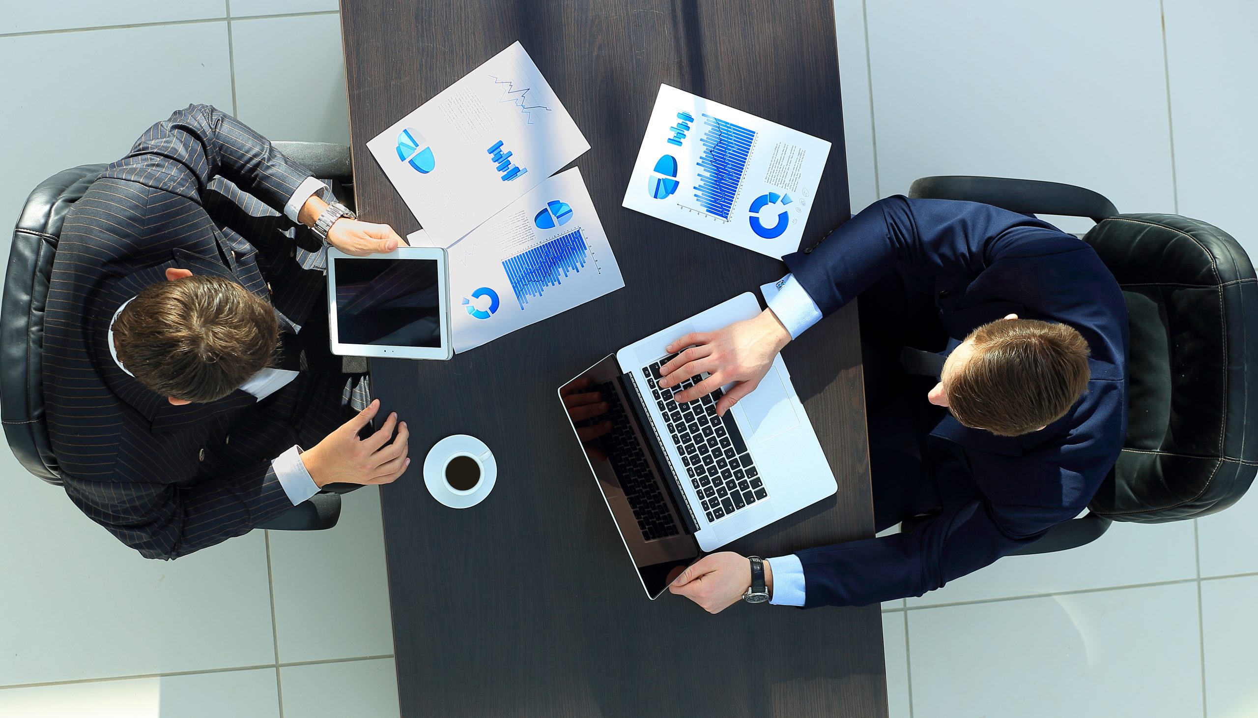 Managing various endpoints with UEM solution