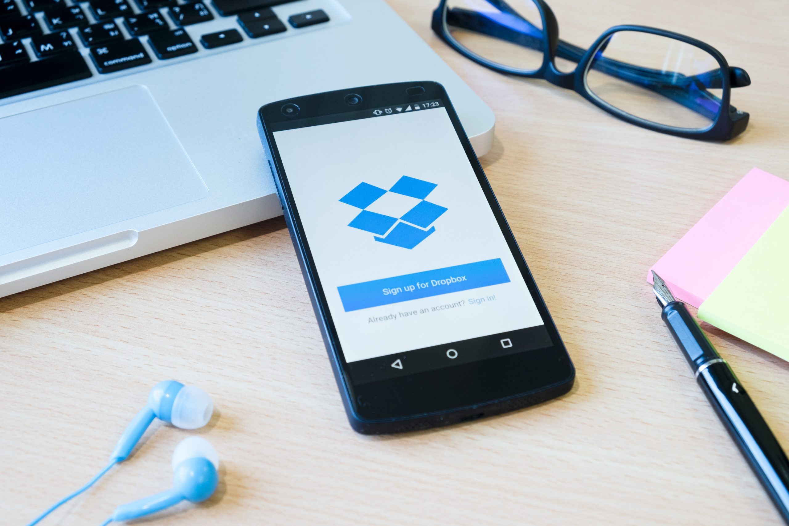 Backup important files in Dropbox