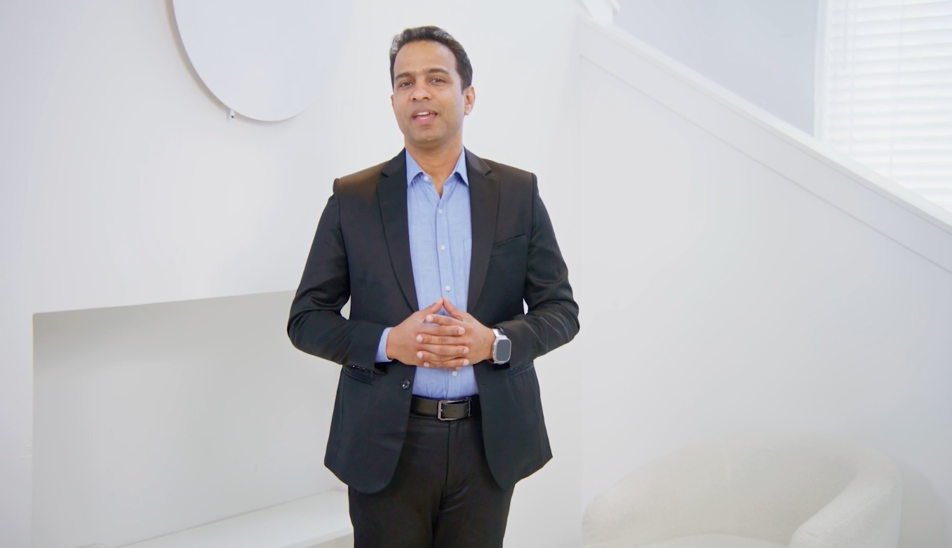 Apu Pavithran giving the Keynote speech