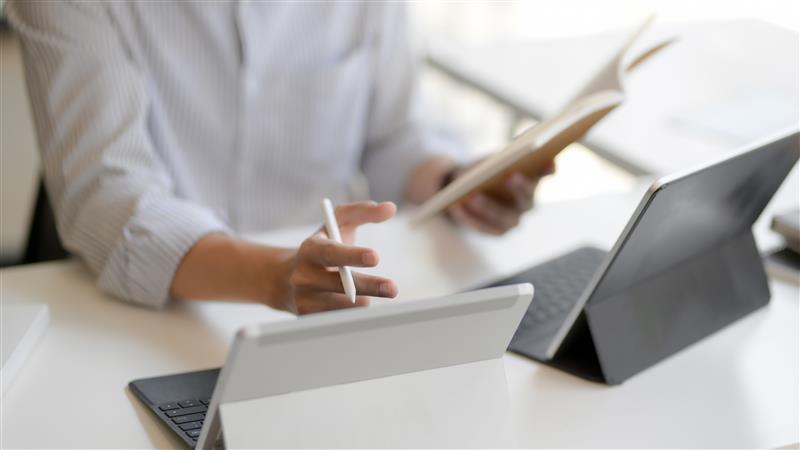 Fire OS app and content management